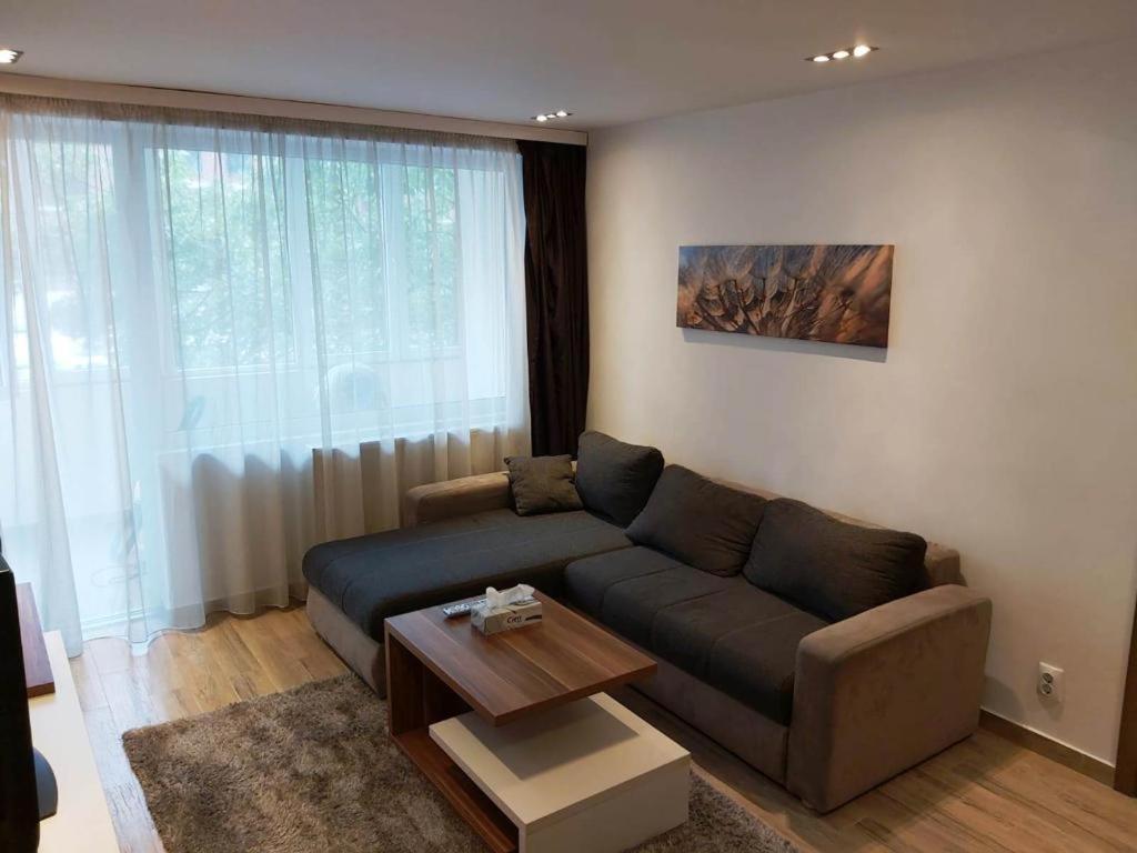 Cristal Metropolis Appartement Boekarest Buitenkant foto
